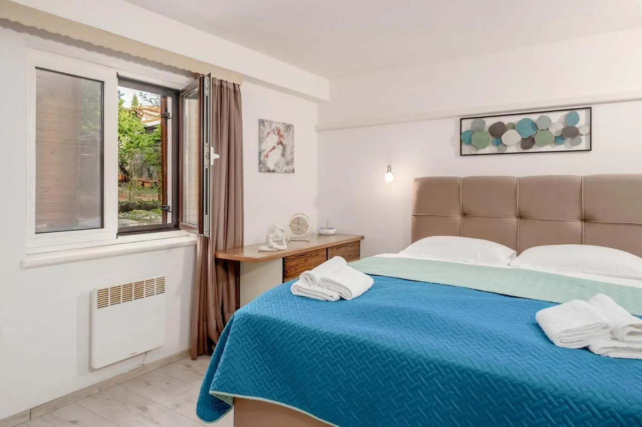 Apartment Adriatic Novigrad