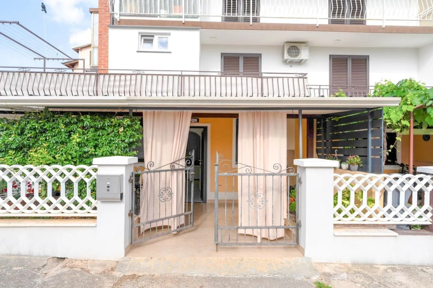 Apartment Adriatic Novigrad